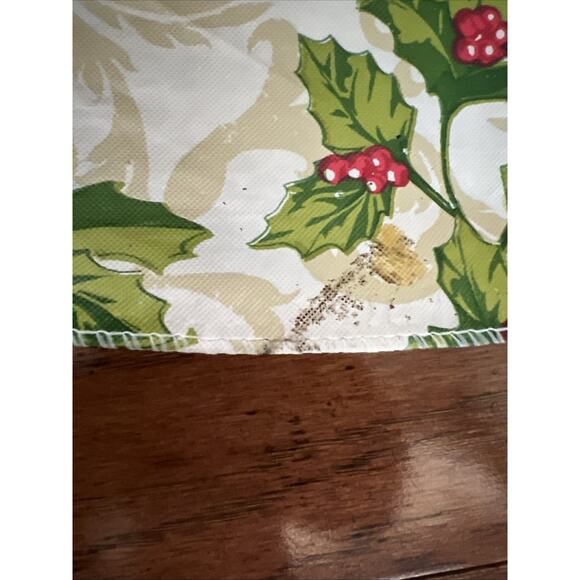 Round 70" Christmas Poinsettia Cardinal Bird Tablecloth Holiday Festive - Picture 5 of 5